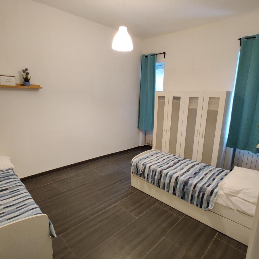 Vista Sul Carruggio, Centro Storico Di Chiavari Bagian luar foto