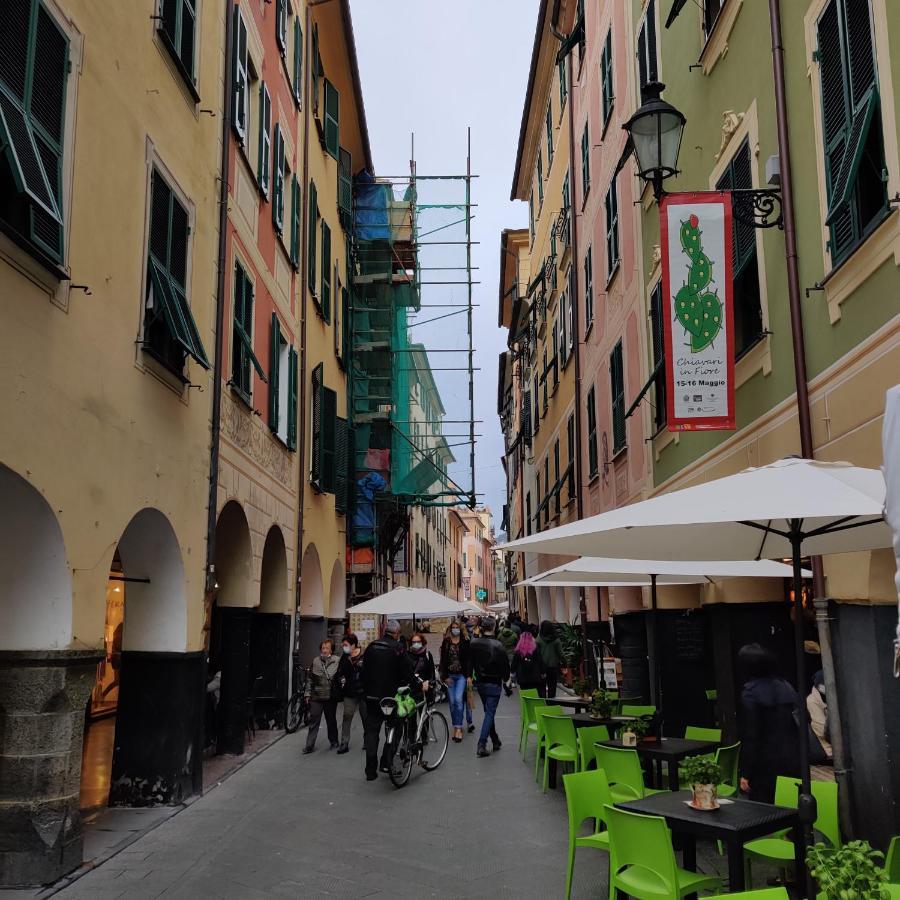 Vista Sul Carruggio, Centro Storico Di Chiavari Bagian luar foto