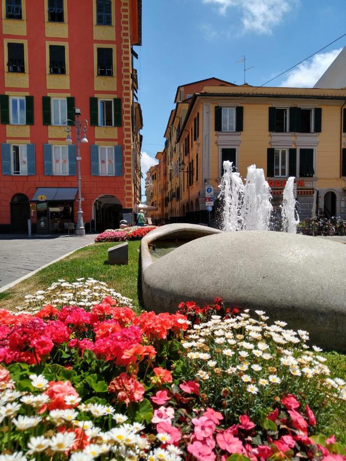 Vista Sul Carruggio, Centro Storico Di Chiavari Bagian luar foto